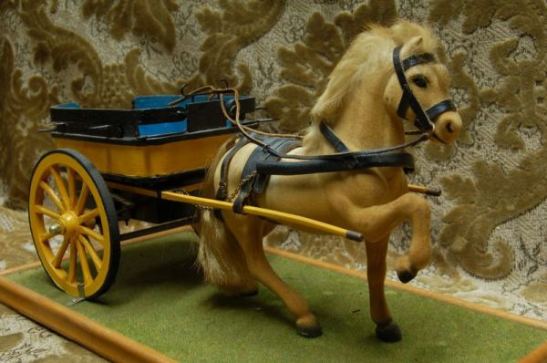 Miniautuur tonneau Heeffer, Karrenmuseum Essen